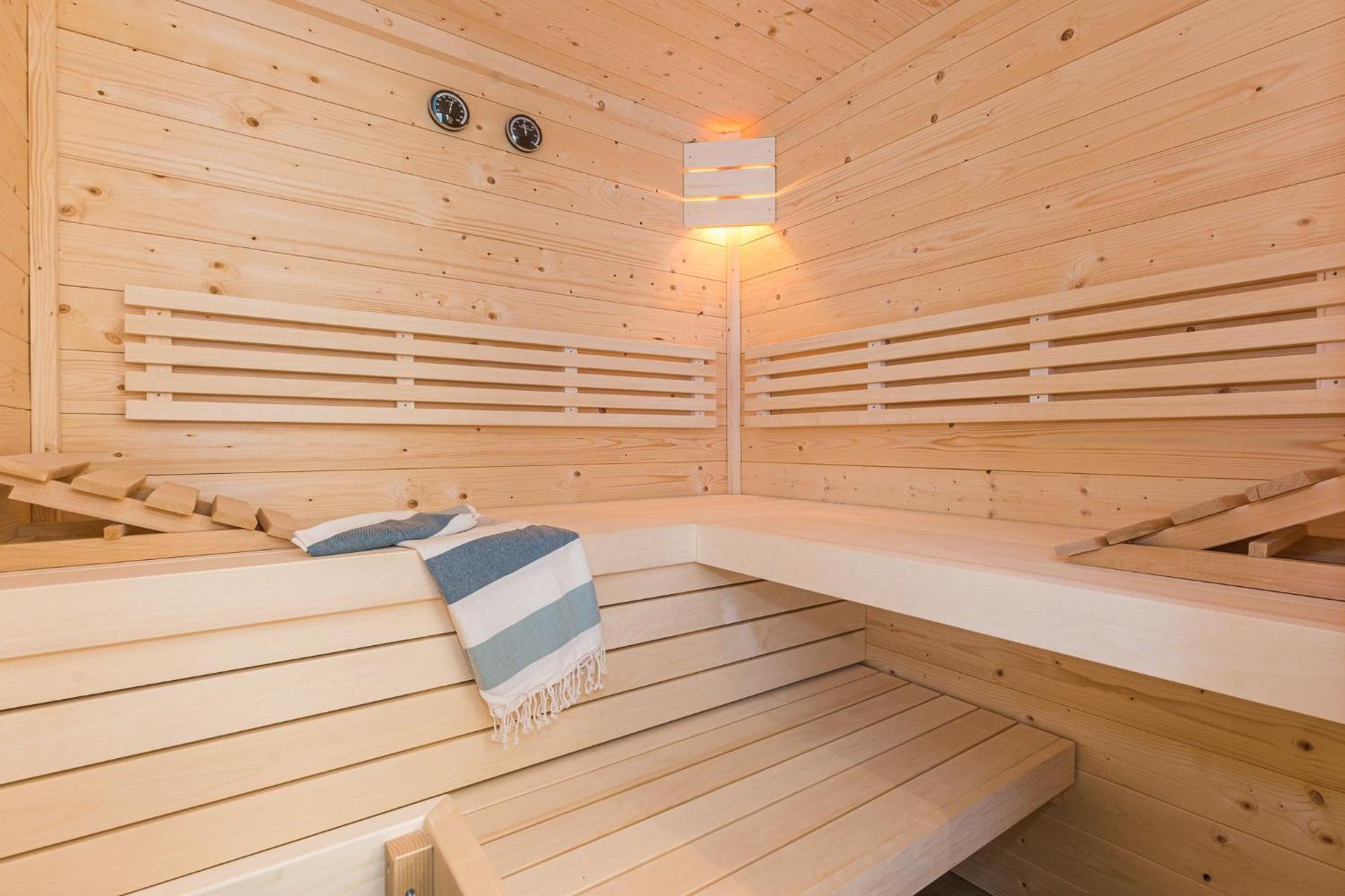 Luxus_Spa_Og_Fewo Quartier 4 _We 4_ Гёрен-Леббин Экстерьер фото